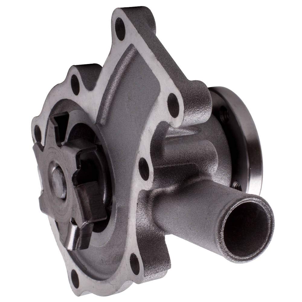Engine Water Pump 19883-73030 15881-73030 15881-73033 Kubota Engine D722 D902 Z482
