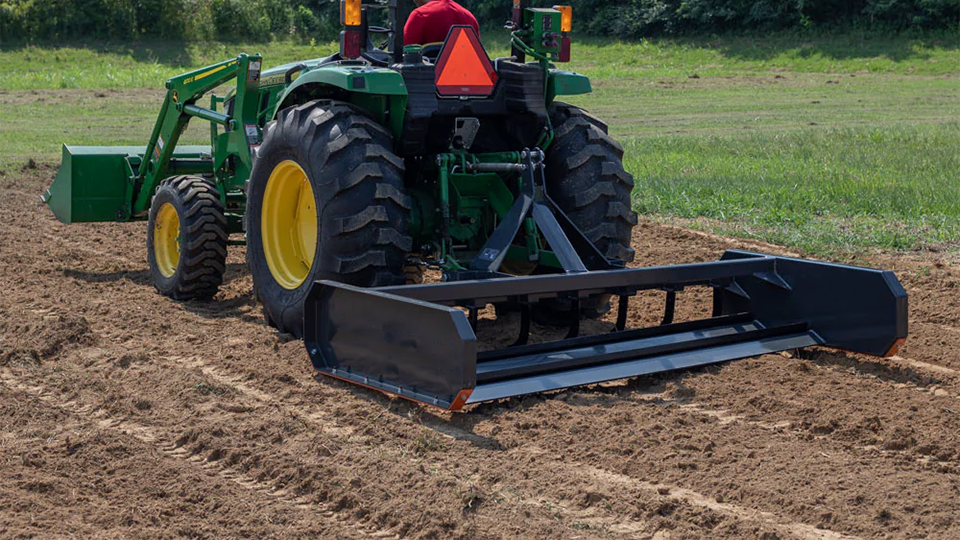What and How to Use a Landscape Rake? – LandTopMall