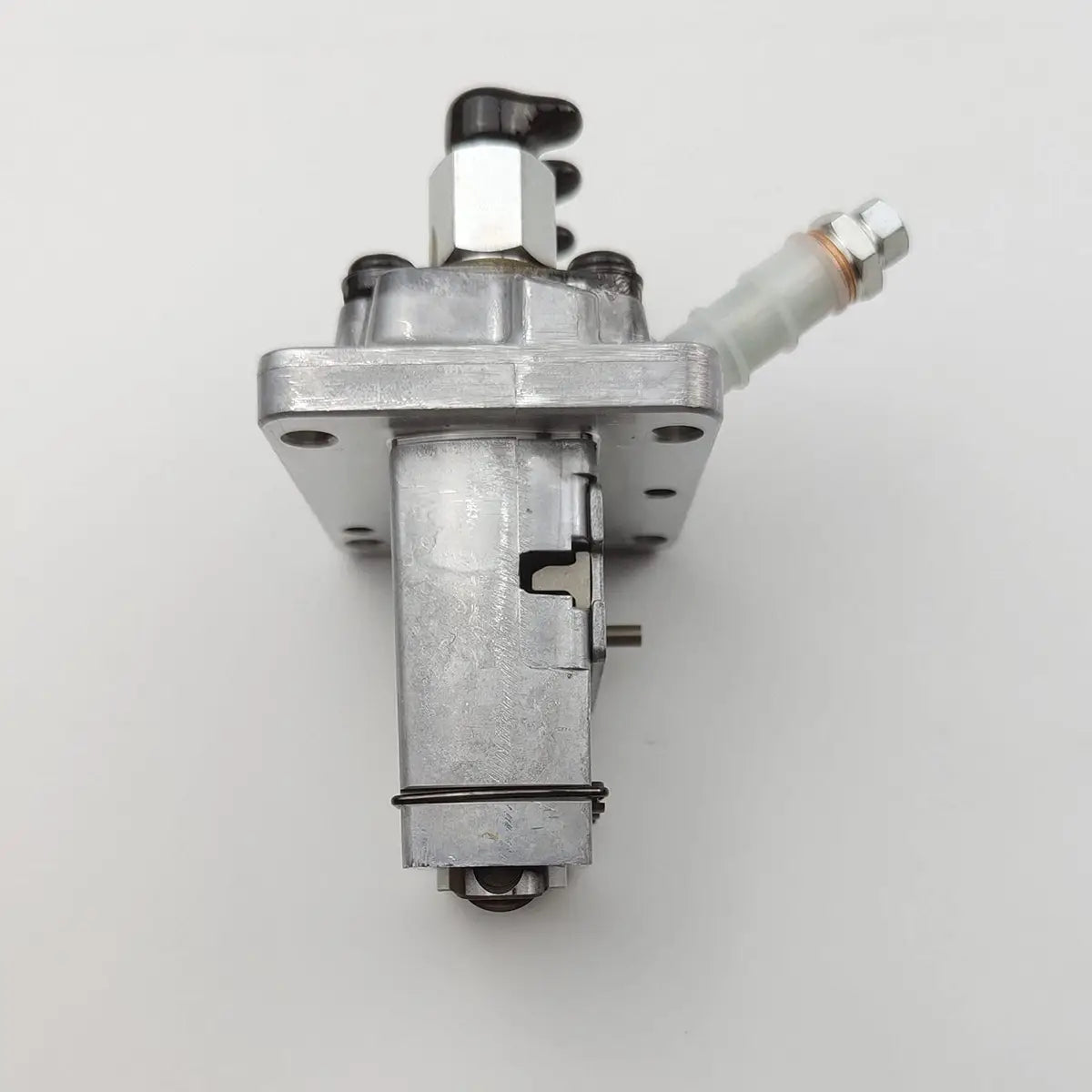 Fuel Injection Pump 16030-51010 for Kubota Engine 05 Series D905 D1005 D1105 D1305